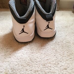 Jordan retro size 7 great deal